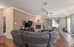 909 Jodie Drive, Weatherford, TX 76087