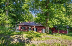 23208 Wild Cherry Ln, Abingdon, VA 24211
