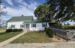 6957 N 300 E, Whiteland, IN 46184