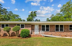 1106 Richardson Road, Tallahassee, FL 32301