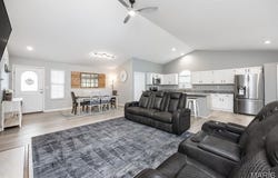 98 Stonebrooke, Troy, IL 62294