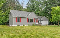 10221 Flamingo Street NW, Coon Rapids, MN 55433