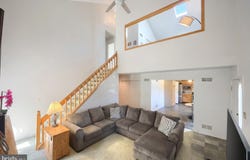 26 WESTVIEW MANOR, YORK, PA 17408