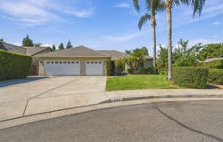 684 Rolling Hills Court, Exeter, CA 93221