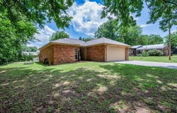 904 Kelly Drive, Noble, OK 73068