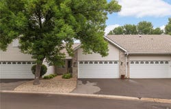 3424 Eagan Oaks Court, Eagan, MN 55123