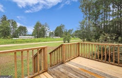 60 Pump Rd, Jesup, GA 31545