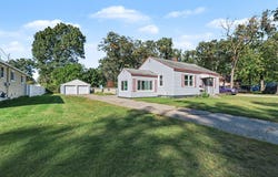 1461 Creston Street, Muskegon, MI 49442