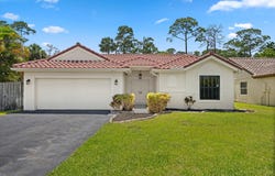1051 New Parkview Place, Haverhill, FL 33417