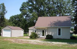 504 W Central Ave., Winfield, IA 52659