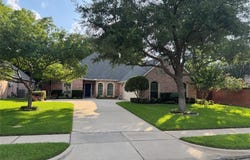 3200 Magnolia Court, Grapevine, TX 76051