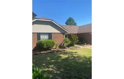 308 Jeffrey Laird Place, Moore, OK 73160