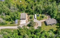 5935 Brampton 27.5, Gladstone, MI 49837
