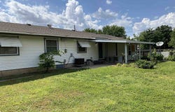 2902 S Saint Paul Ave, Wichita, KS 67217