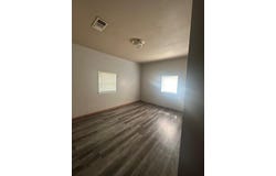 1803 W Houston Street, Paris, TX 75460
