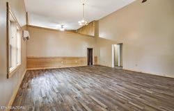 452 White Oak St, Jamestown, TN 38556