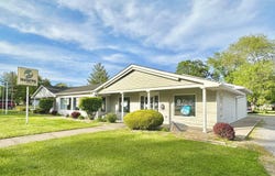 904 N. Main Street, Flora, IL 62839