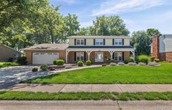 813 Meadowlark Drive, O'Fallon, IL 62269