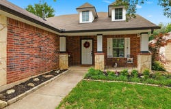 180 Mystic Shadow Ln, Buda, TX 78610
