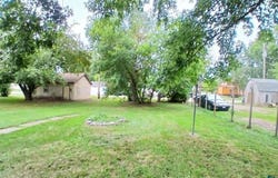 605 Commercial Ave, Sandstone, MN 55072