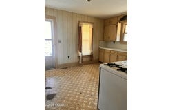 414 Pine Street, Carthage, MO 64836