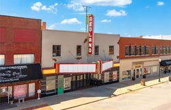 606 Frisco Avenue, Clinton, OK 73601
