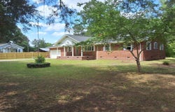 813 Village Street, Bladenboro, NC 28320