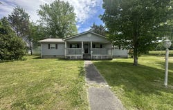 1729 Roslin Rd, Jamestown, TN 38556