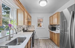 1005 NAVAHOE DRIVE, SILVER SPRING, MD 20903