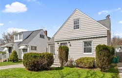 18113 Mapleboro Avenue, Maple Heights, OH 44137