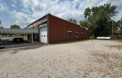 871  West Main Street, Kahoka, MO 63445