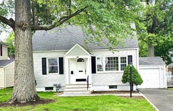 36 Webster Ave, Summit City, NJ 07901-1563