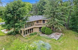 3014 Kyle Avenue N, Golden Valley, MN 55422