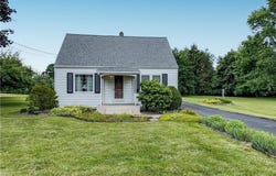 1030 Saunders Sett Road, Lewiston, NY 14305