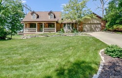 411 John Henry St., Belleville, IL 62220
