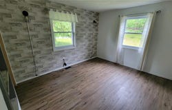 14 Bortz Rd, Stoneboro, PA 16153