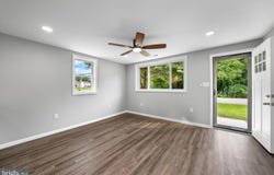 38 BUTTONWOOD AVE, NEW CASTLE, DE 19720