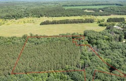 E OAK RIDGE Lane, GRESHAM, WI 54128