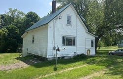 32 Maple Street, Fairfield, ME 04937