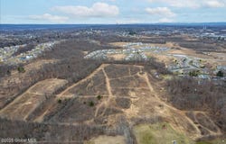 30 Landor Lane, Colonie, NY 12047