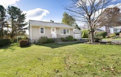 9 Orchard Dr, Paxton, MA 01612