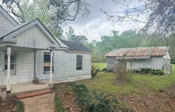 2190 Frazier, Vidor, TX 77662