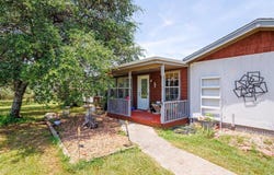 151 Cheyenne Drive, Bangs, TX 76823