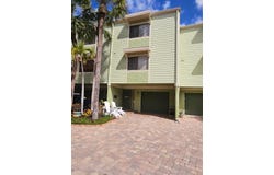 530 SANDY HOOK ROAD, TREASURE ISLAND, FL 33706