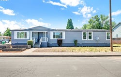 662 LOCHAVEN Ave, Springfield, OR 97477
