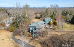 1740 12th Street Drive NW, Hickory, NC 28601