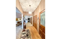 18 E Central Street, Springfield, MN 56087