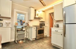 13 Thomas St, Bloomfield Twp., NJ 07003-2327