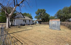 407 W Fulton Street, Garden City, KS 67846