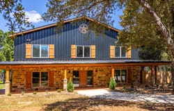 1080 FRELSBURG RD, Alleyton, TX 78935